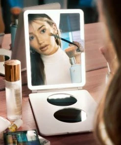LuMee Studio Portable LED Makeup Mirror - Makeup Mirrors 15 LuMee Studio Portable LED Makeup Mirror - Makeup Mirrors