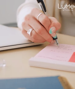 LuMee Studio Clip Light - Ring Light Phones/Tablets/Laptops 33 LuMee Studio Clip Light - Ring Light Phones/Tablets/Laptops