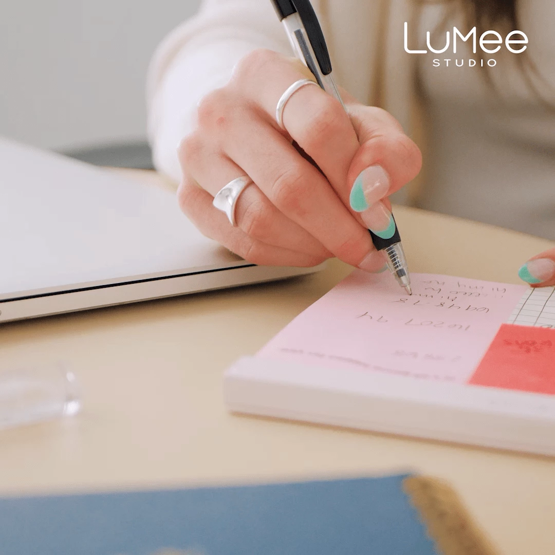 LuMee Studio Clip Light - Ring Light Phones/Tablets/Laptops 18 LuMee Studio Clip Light - Ring Light Phones/Tablets/Laptops