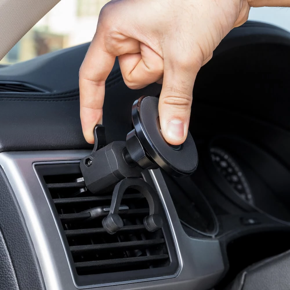 FUEL MagSafe Car Vent Mount - MagSafe Accessories 5 FUEL MagSafe Car Vent Mount - MagSafe Accessories